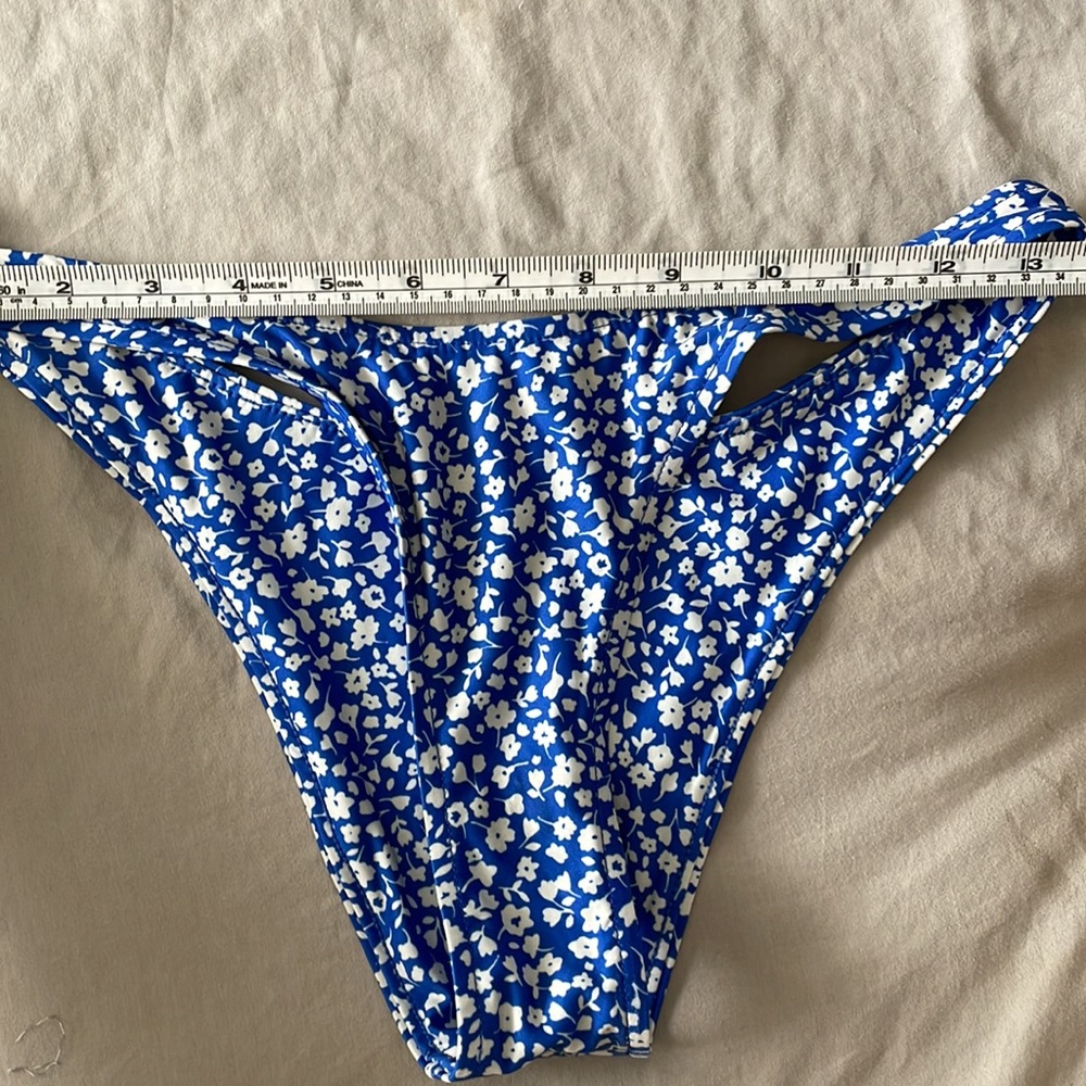 Stone fox bikini - Picture 7 of 7